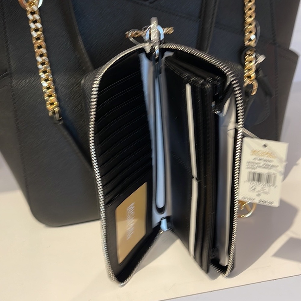 MICHAEL KORS LARGE TRAVEL CONTINENTAL WRISTLET WALLET PHONEHOLDER Black Multi - Picture 7 of 16